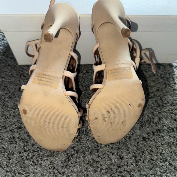 Heels - Picture 4 of 5